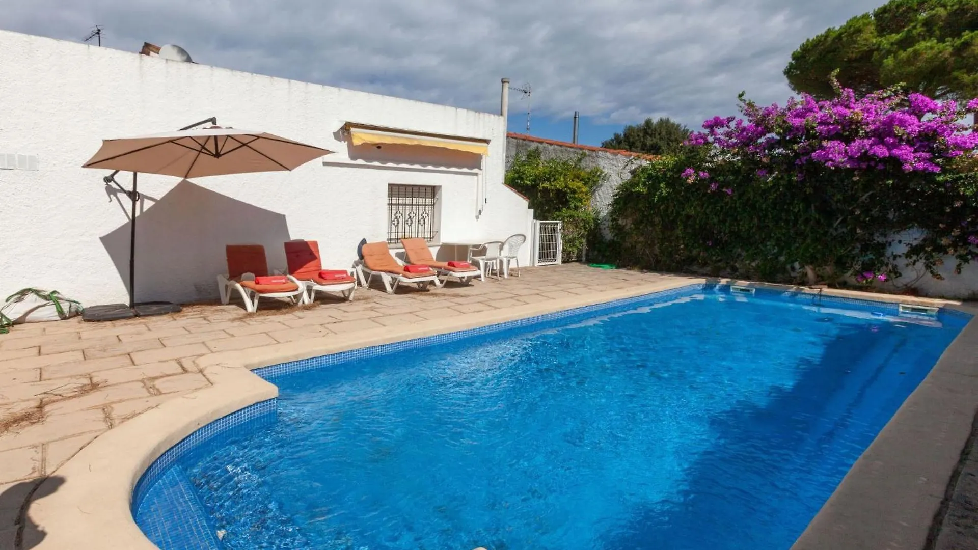 Holiday Home Les 4 Saisons By Interhome L' Escala